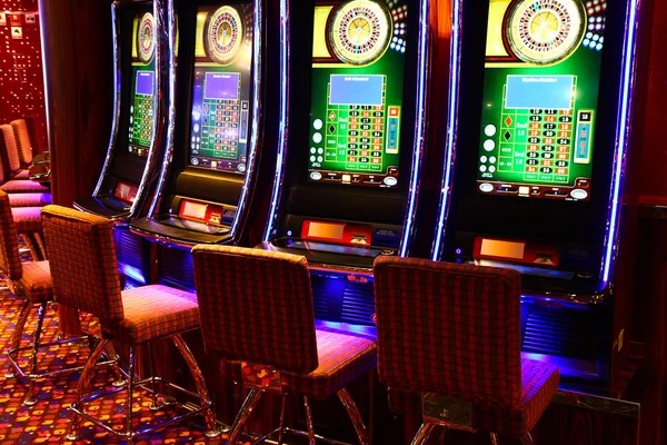Three Card Poker Game